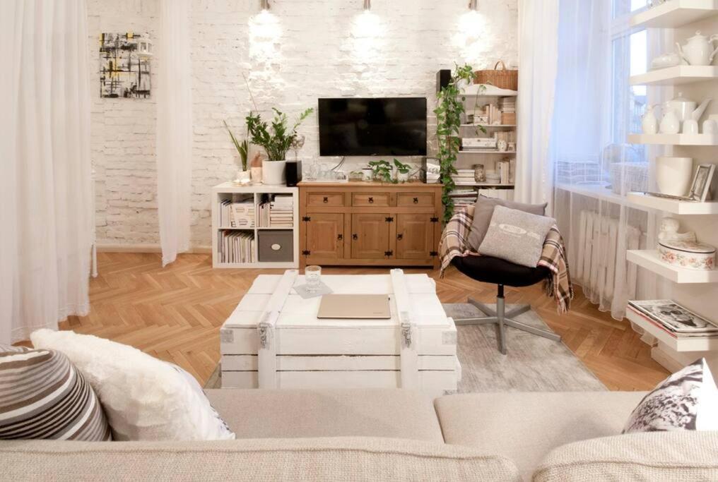 Apartment Magical